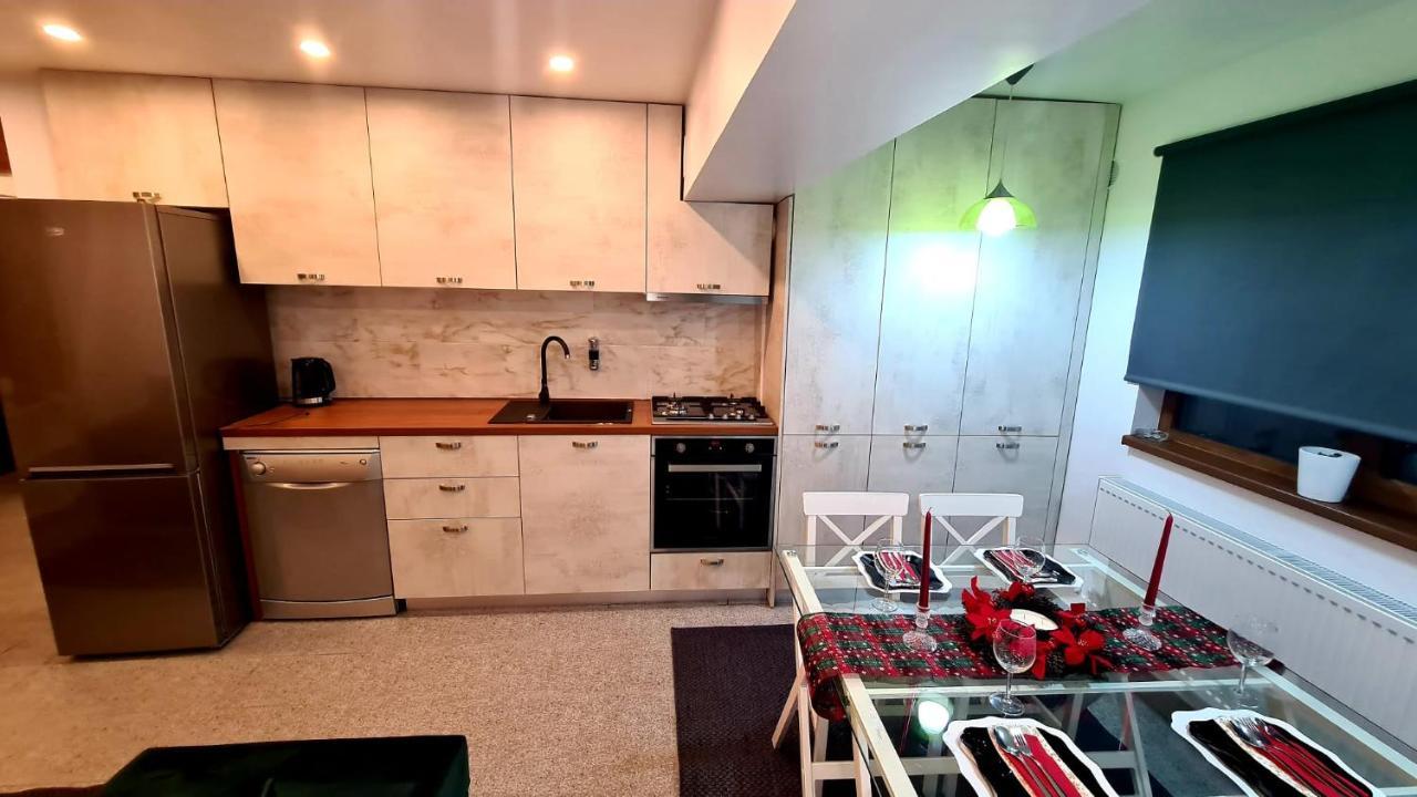 La Fluturi Apartament Apartment Suceava Exterior photo